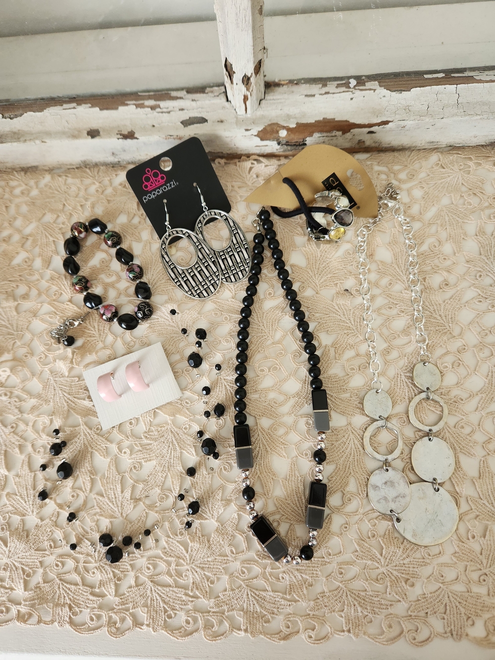 Black Bead & Geometric Pendant Necklace - Stylish Women's Jewelry Bundle